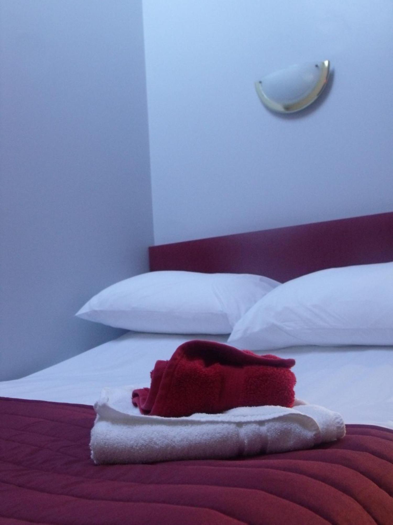 ホテル Stag Coach House Carmel 部屋 写真